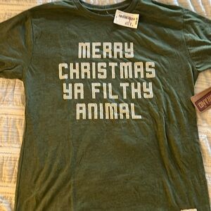 NWT Christmas T-Shirt - Home Alone